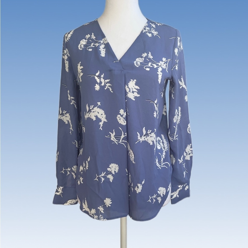 Ann Taylor light blue Floral Blouse size XSP